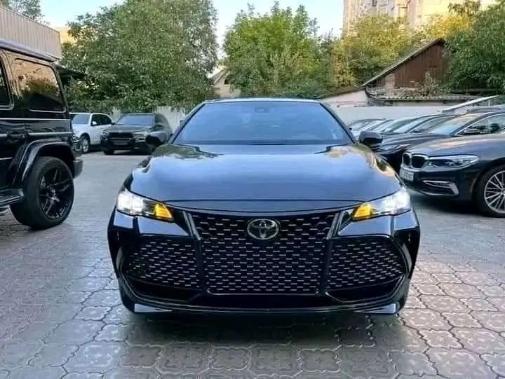 2018 Toyota Avalon XSE – 4-Door Sedan