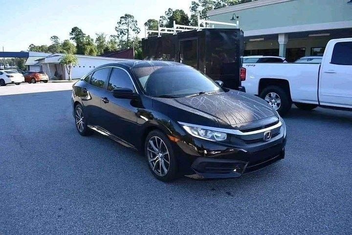 2016 Honda Civic LX – 4-Door Sedan