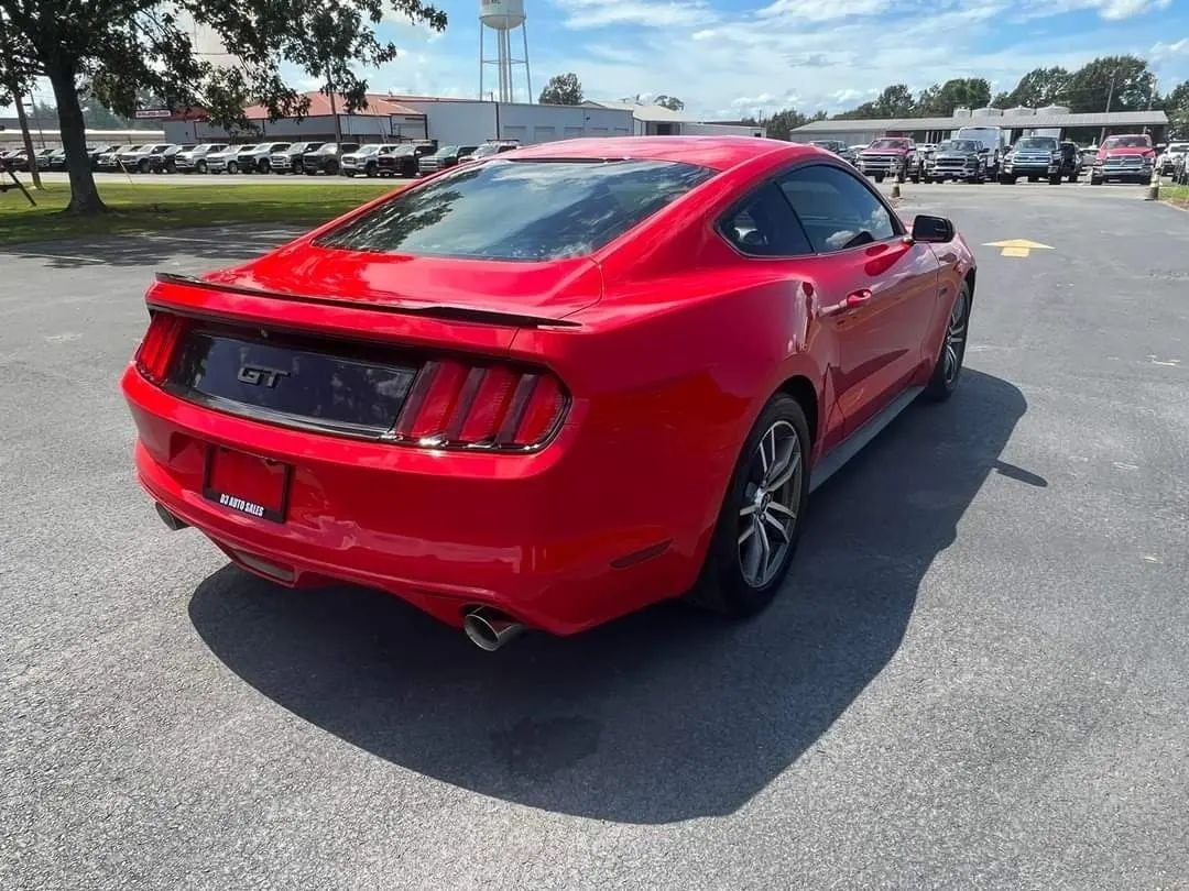 2015 Ford – 4-Door Sedan - Image 3
