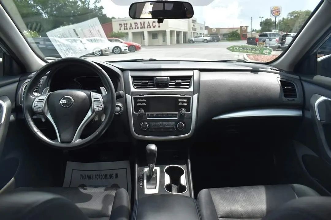 2017 Nissan Altima – 4-Door Sedan - Image 2