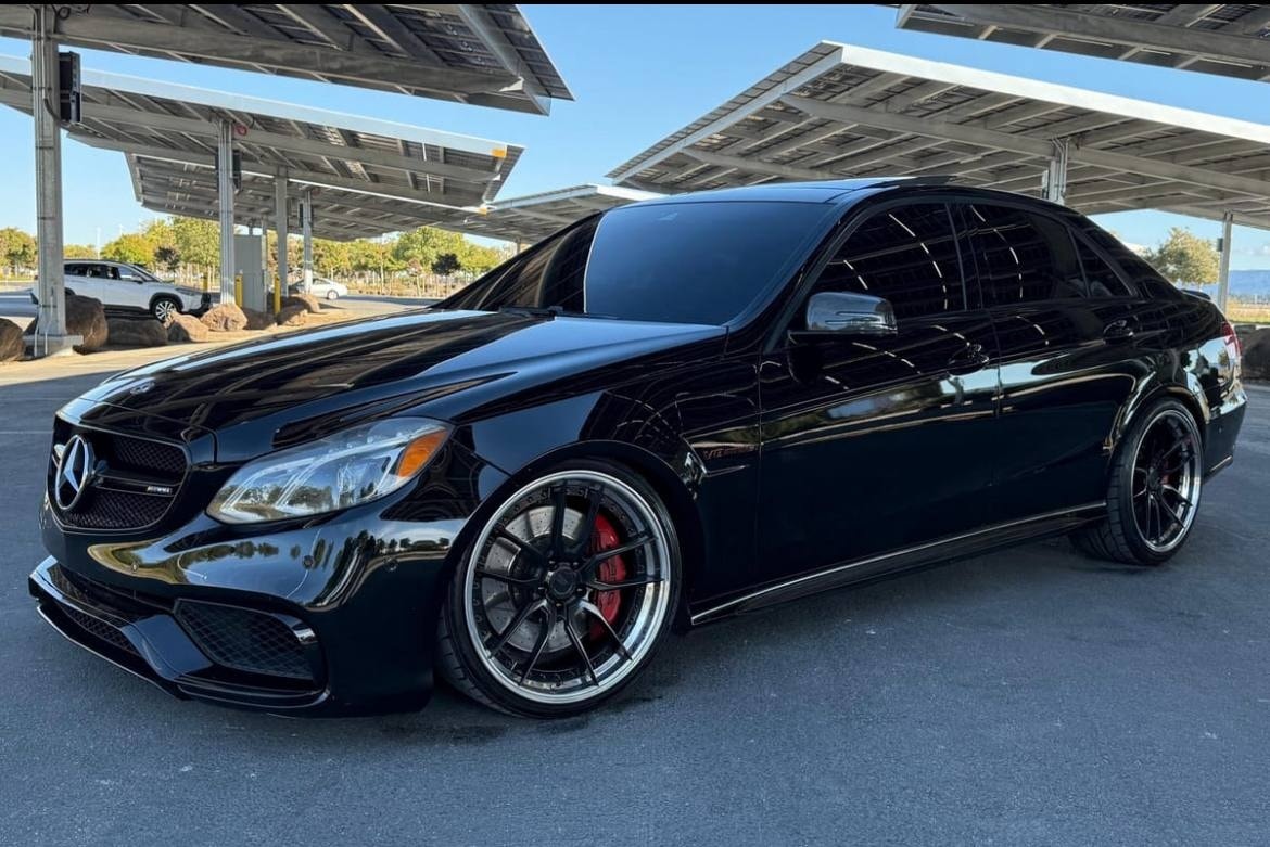 2016 Mercedes-Benz E-Class AMG – 5.5L Bi-Turbo V8 - Image 4