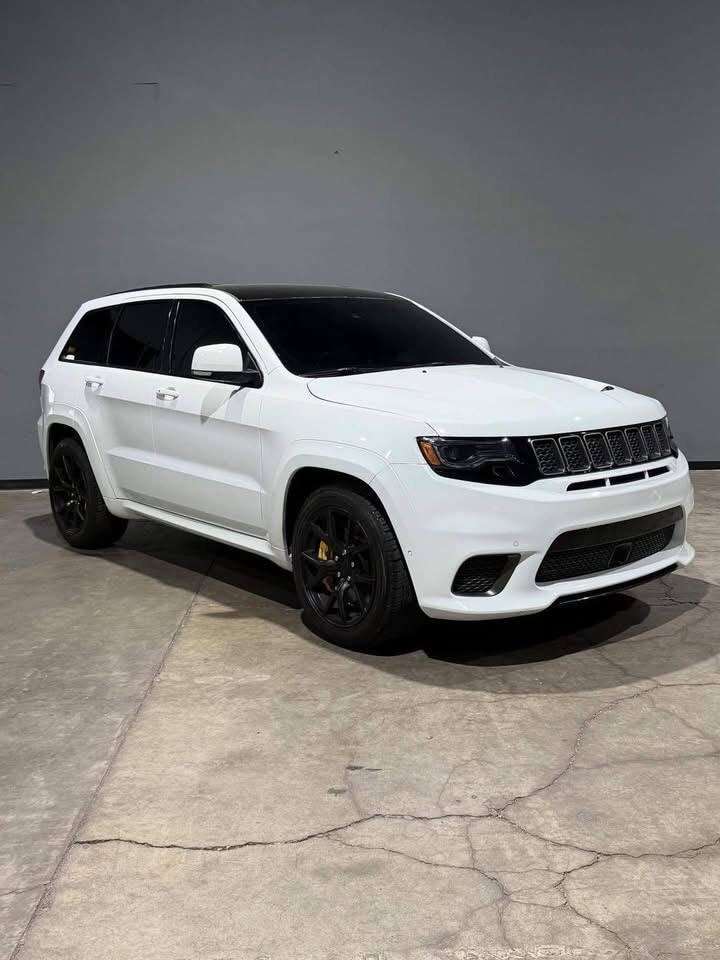 2018 Jeep Grand Cherokee TrackHawk – 6.2L Supercharged SUV - Image 4