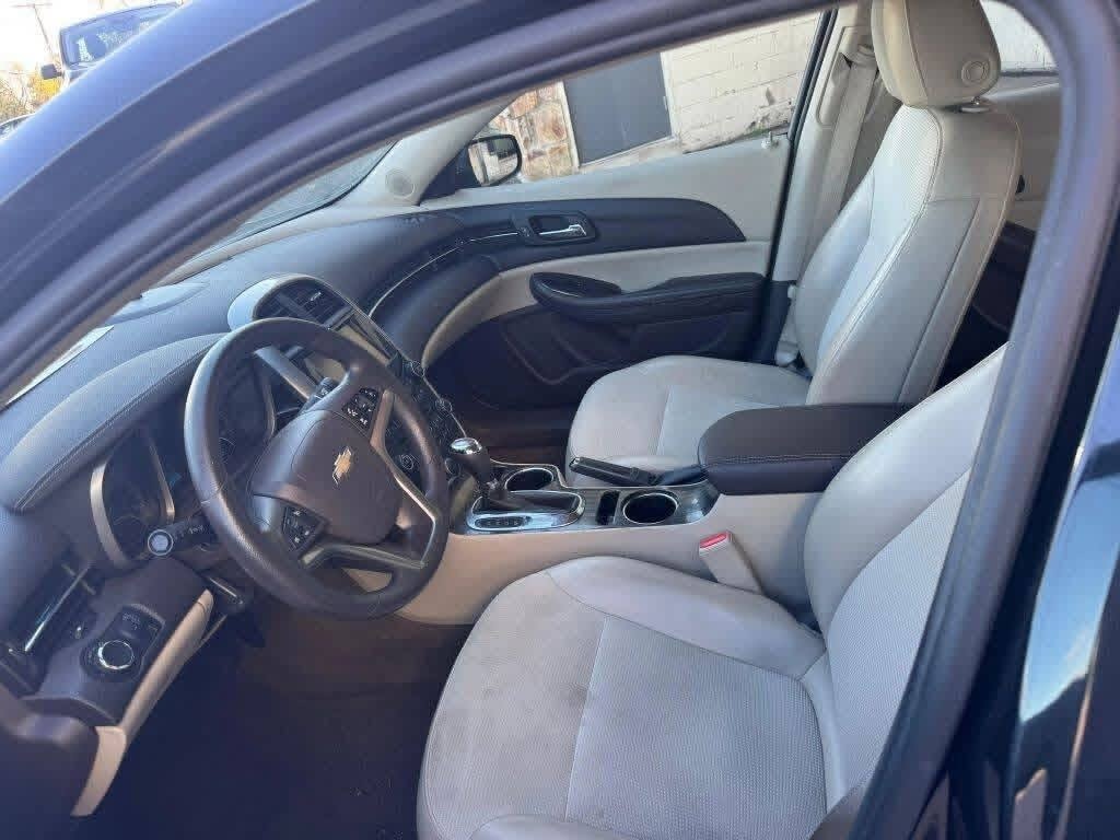 2019 KIA Optima - Image 2